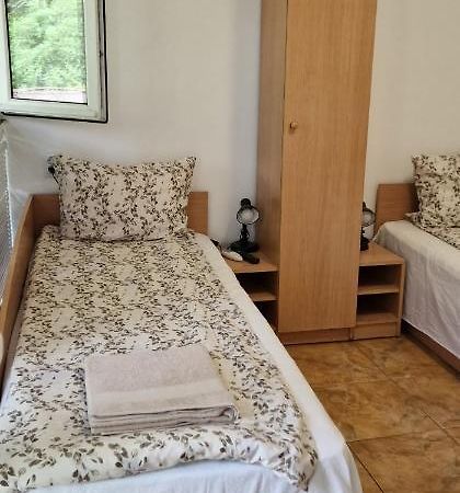 Guest House Selin Veliko Tarnovo Exterior photo